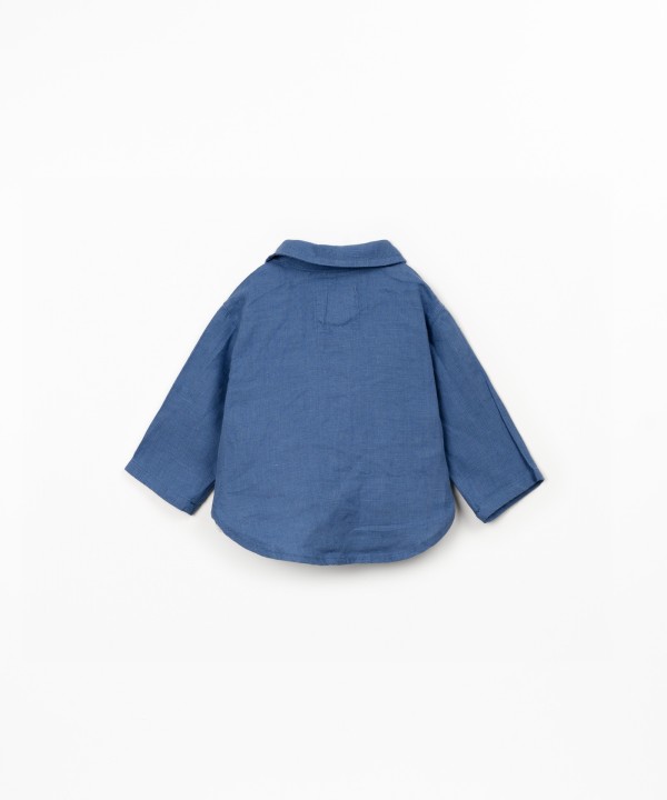 Chemise en tissu de lin