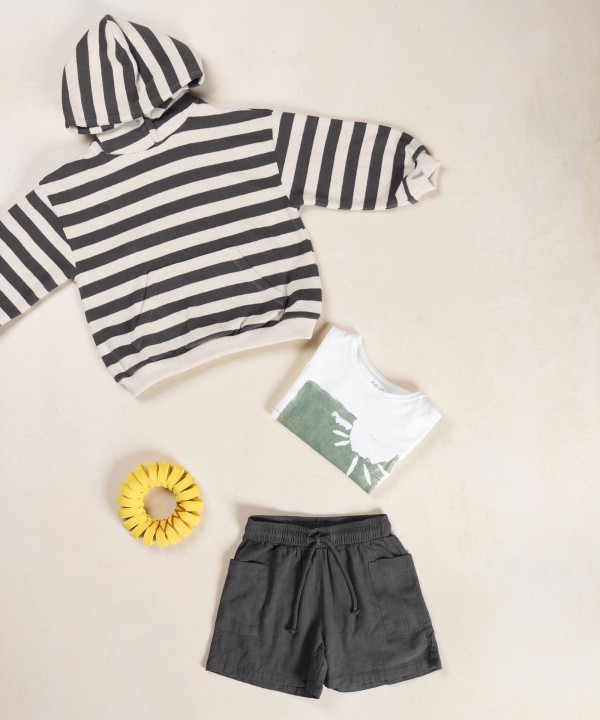 Sweat � rayures avec capuche