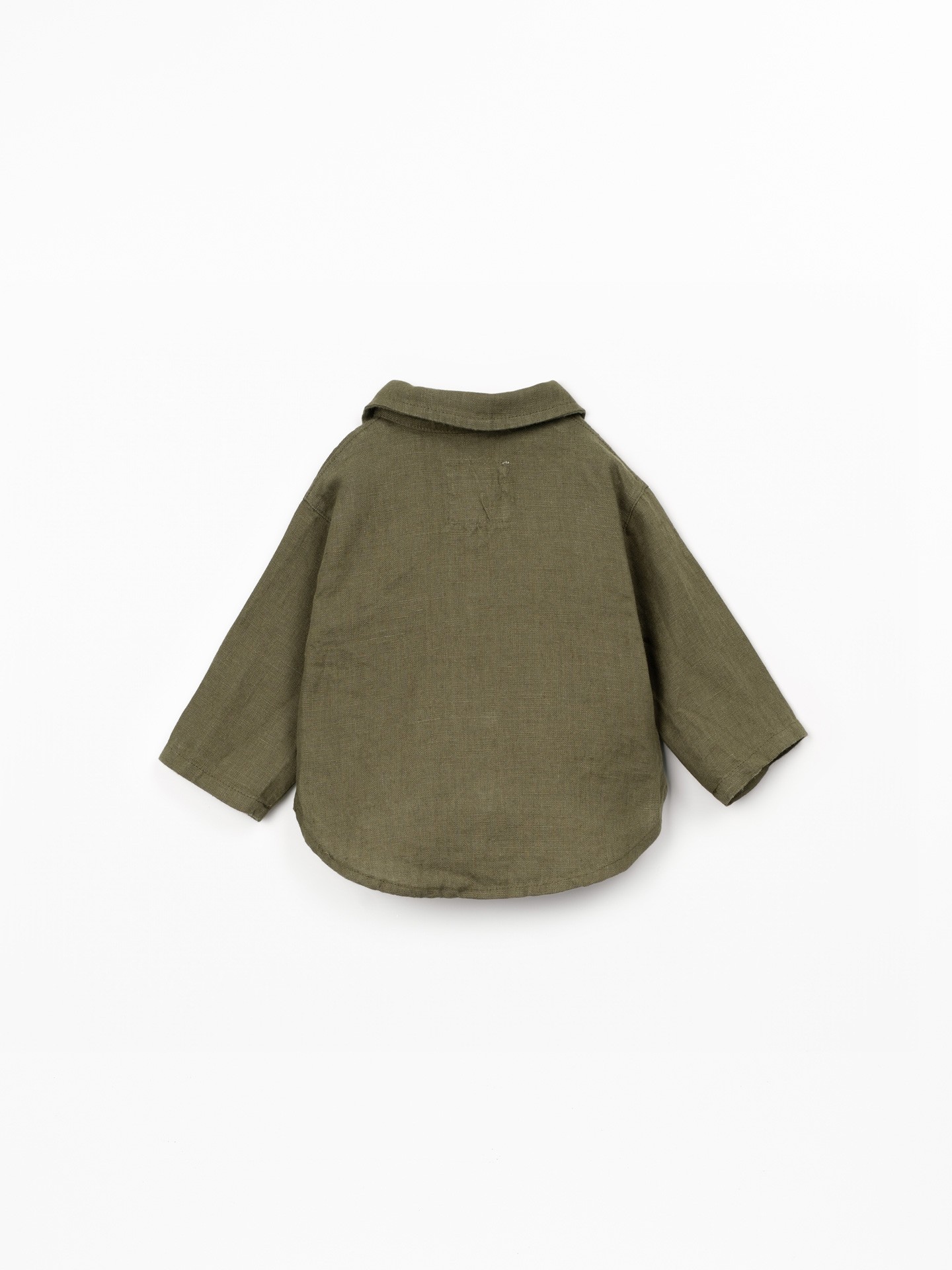 Chemise en tissu de lin