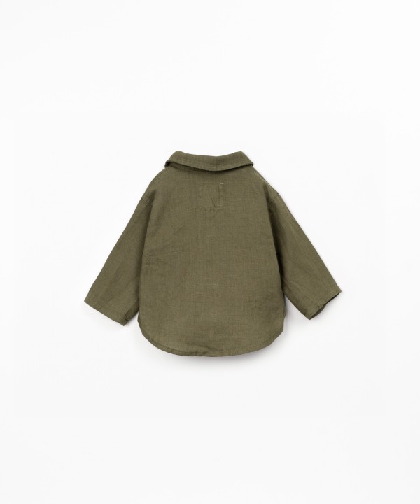 Chemise en tissu de lin