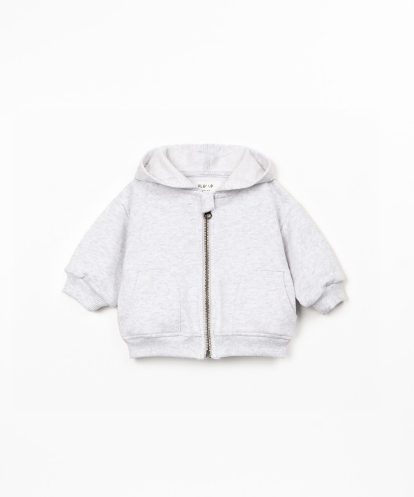 Veste avec fermeture zipp�e et capuche