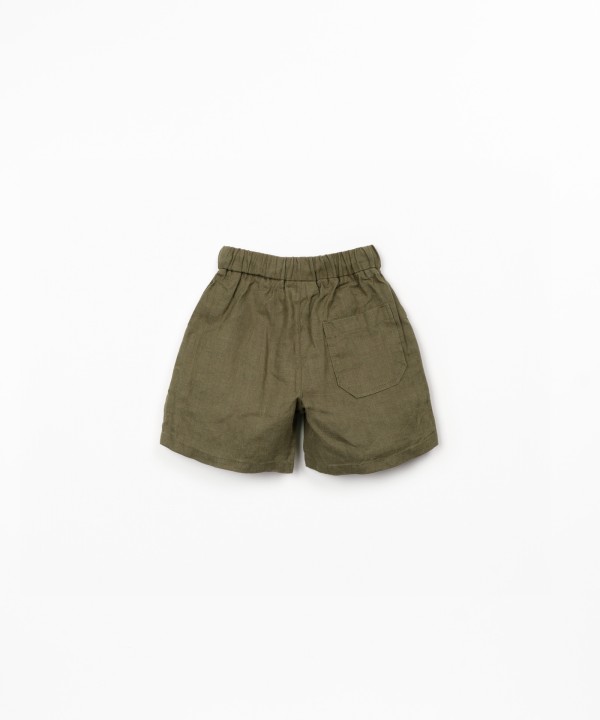 Short en lin avec ceinture ajustable