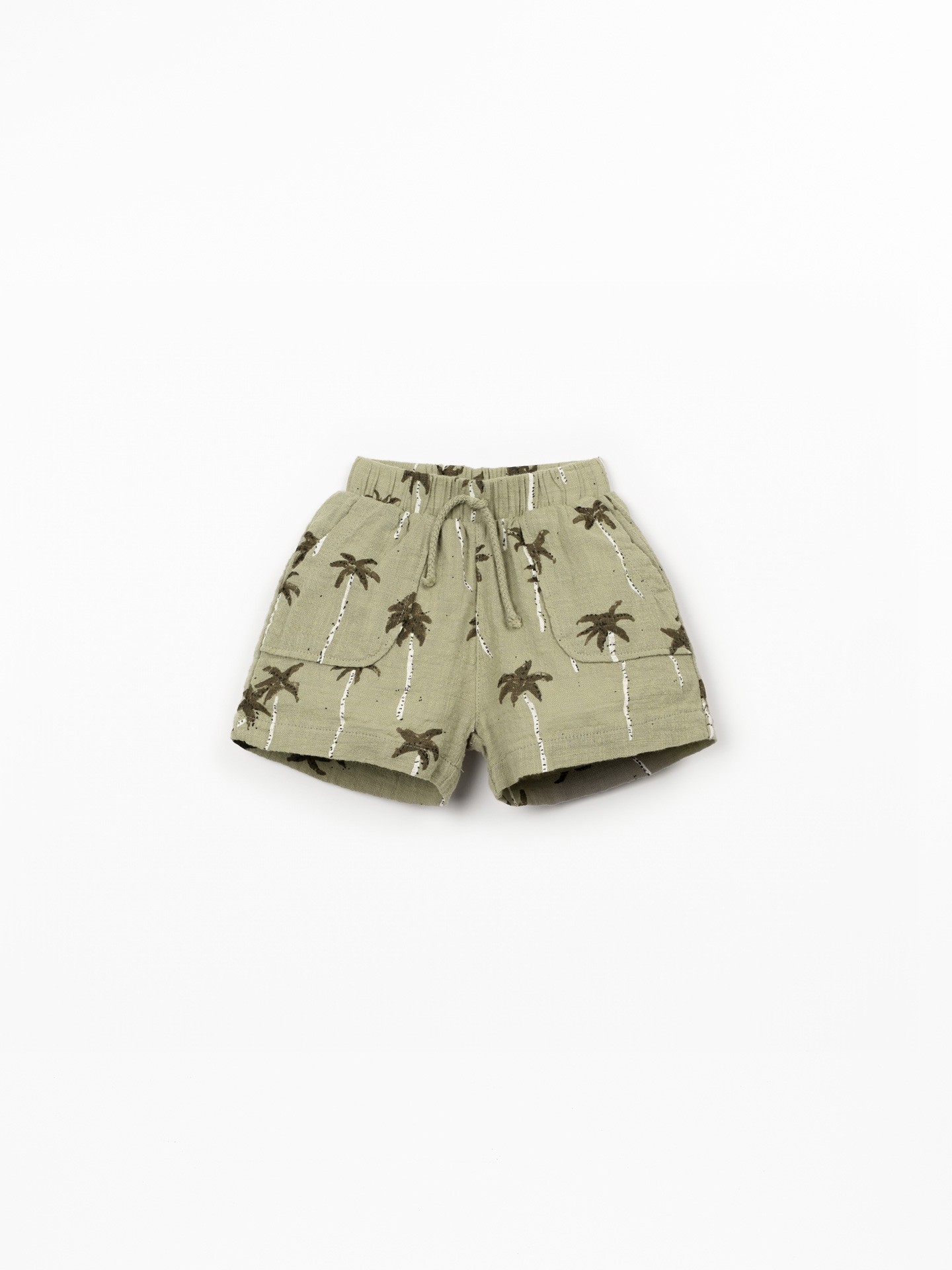 Pantalones cortos de tejido con estampado de palmeras