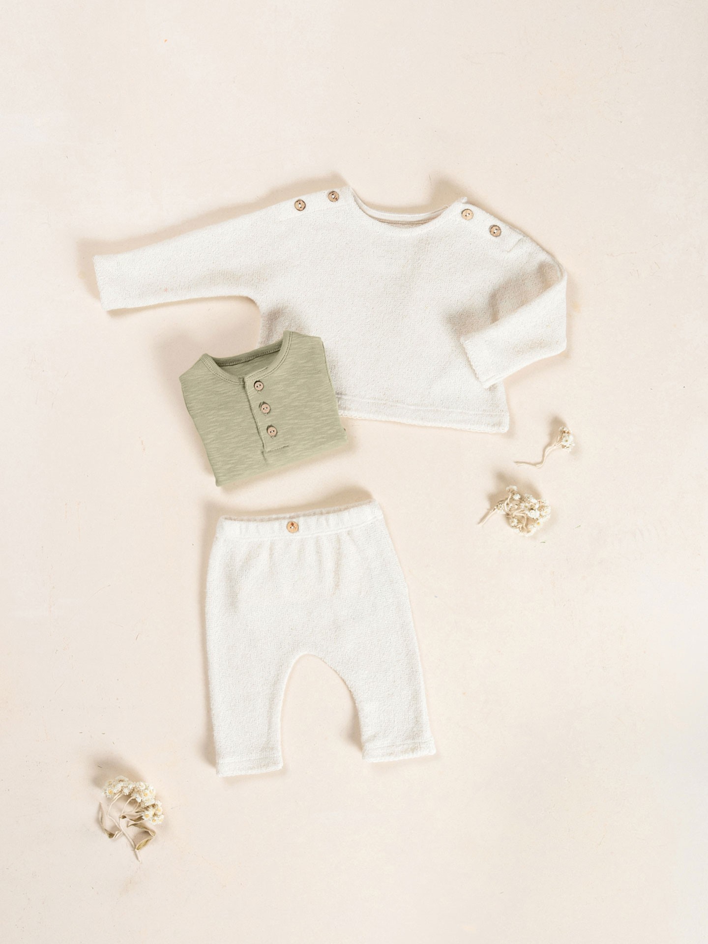 Camisola com mistura de fibras naturais e fibras recicladas