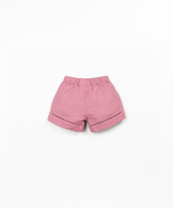 Short en lin avec d�tail en dentelle