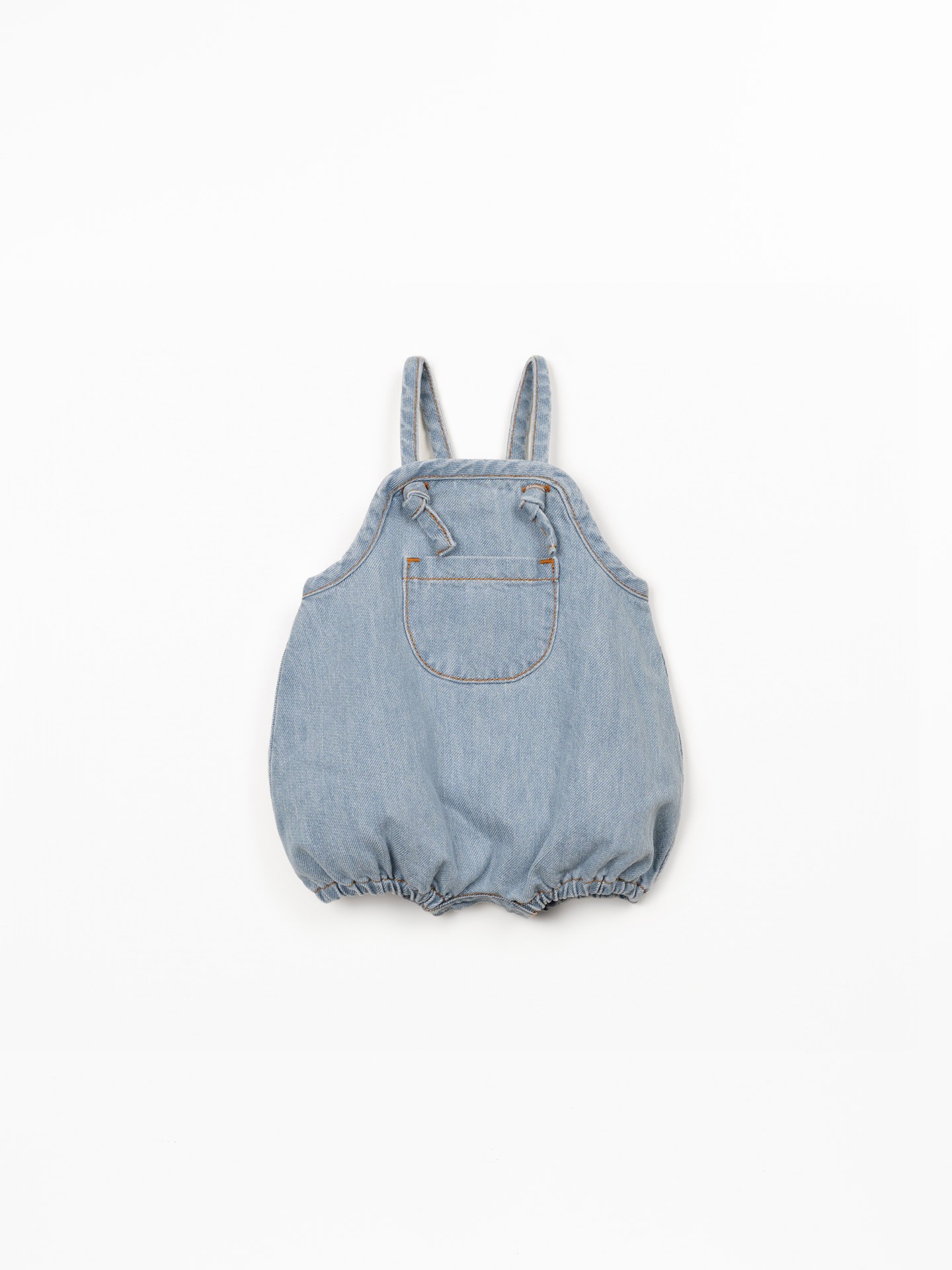 Combinaison en denim avec bretelles réglables