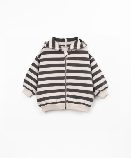 Veste en maille � rayures