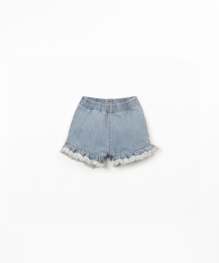 Short en jean avec empi�cement volant�