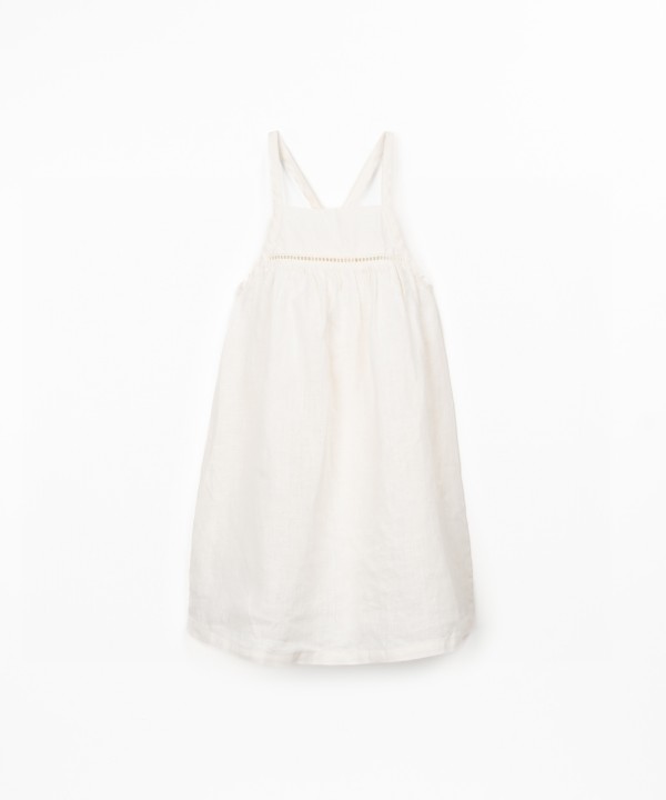Robe en tissu de lin