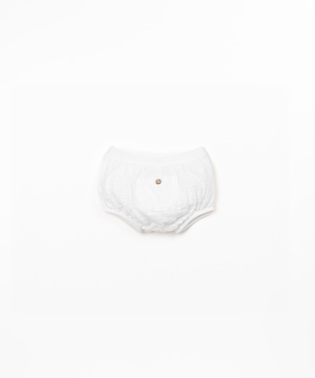 Pantalones cortos de tela con bolsillo