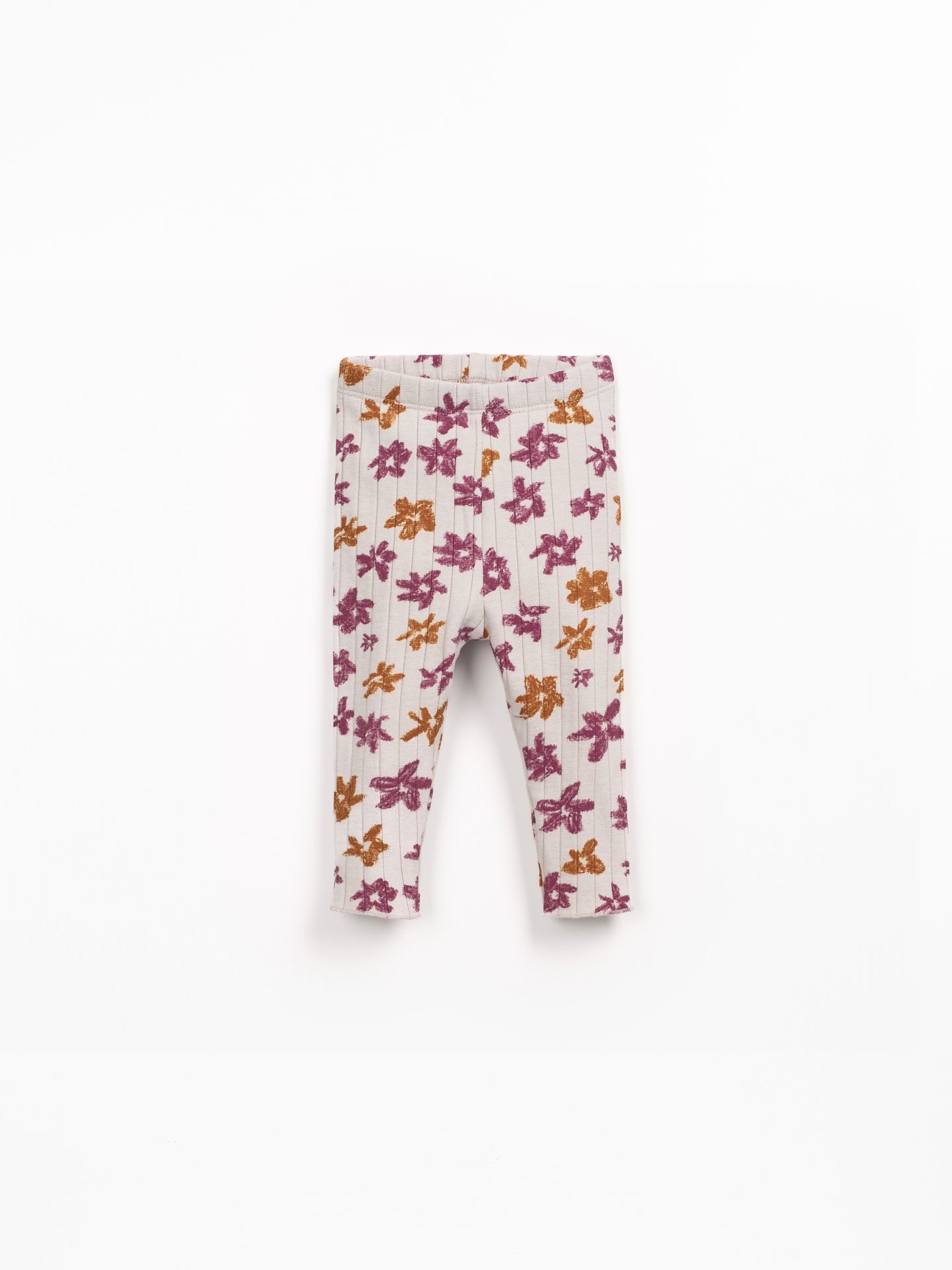 Leggings de malha com mistura de fibras naturais e fibras recicladas