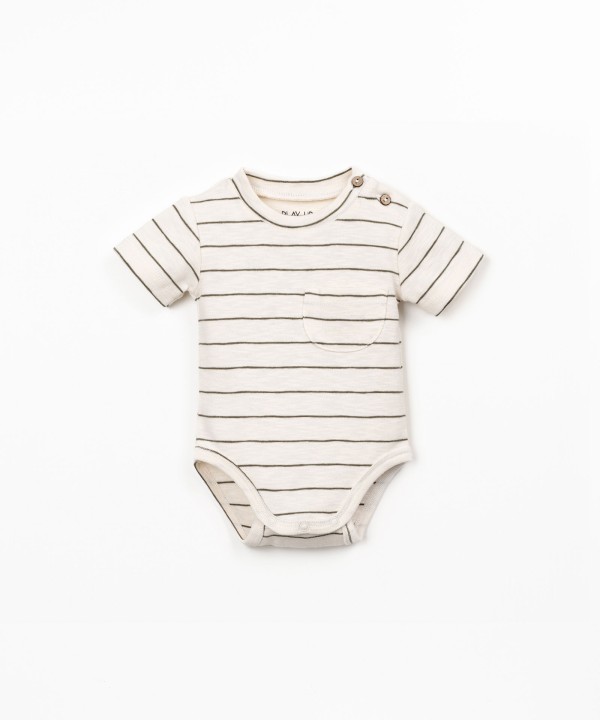 Body em algodão orgânico às riscas