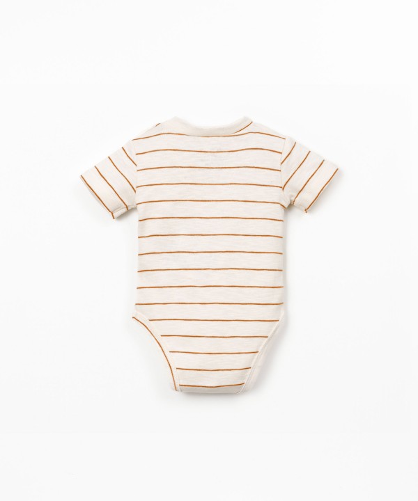 Body em algodão orgânico às riscas