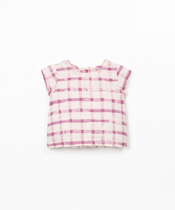 Blouse with checkered print
