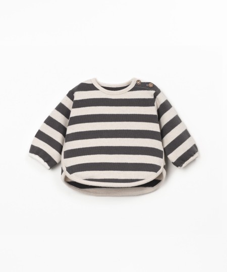 Camisola de malha às riscas