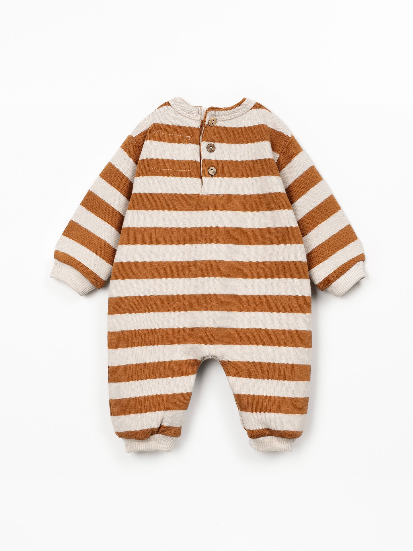 Macacão com mistura de algodão regenerativo e algodão reciclado