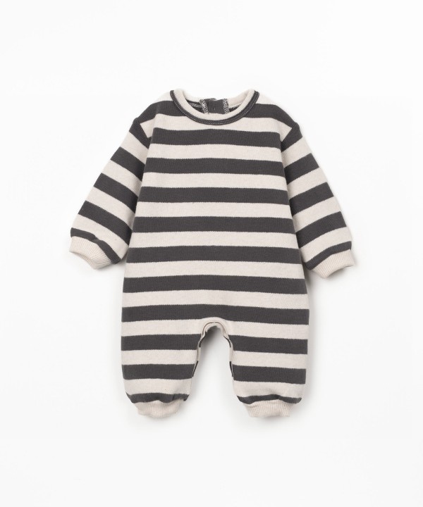 Macac�o com mistura de algod�o regenerativo e algod�o reciclado