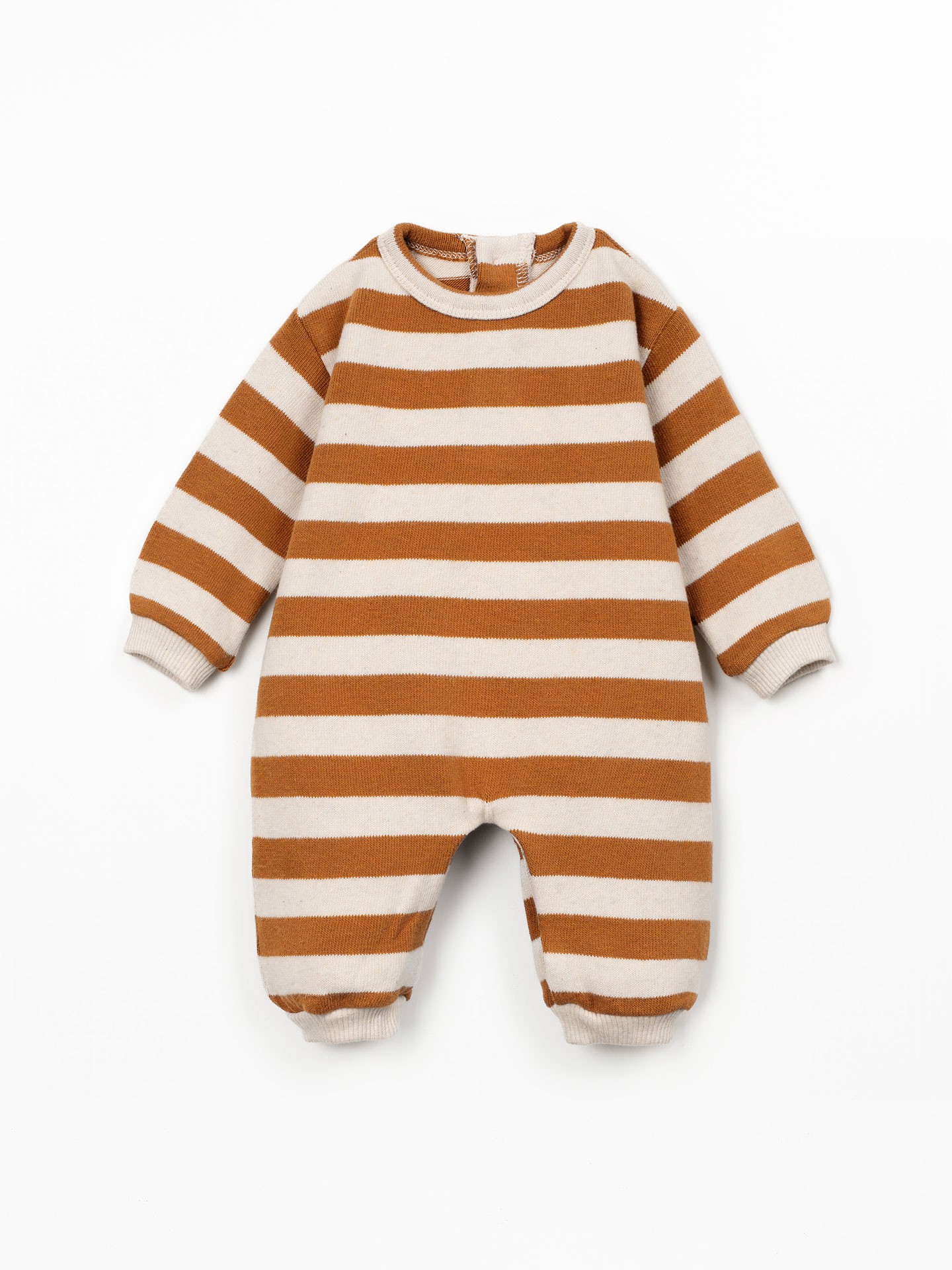 Macacão com mistura de algodão regenerativo e algodão reciclado