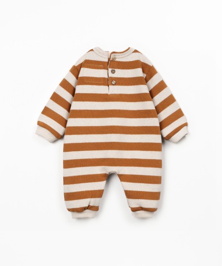 Macacão com mistura de algodão regenerativo e algodão reciclado