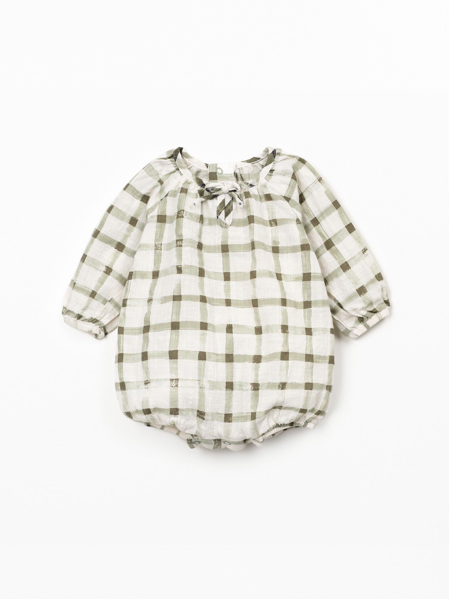 Macacão com estampado xadrez