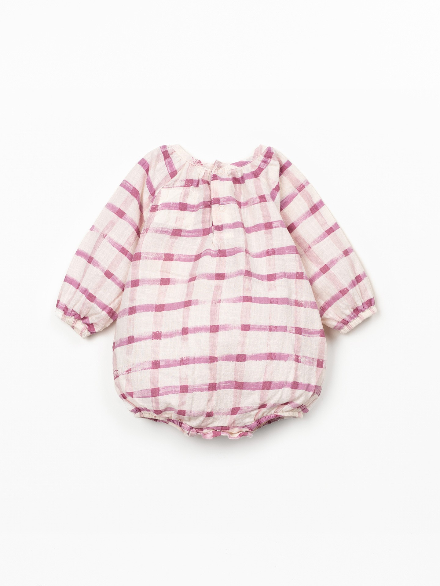 Macacão com estampado xadrez