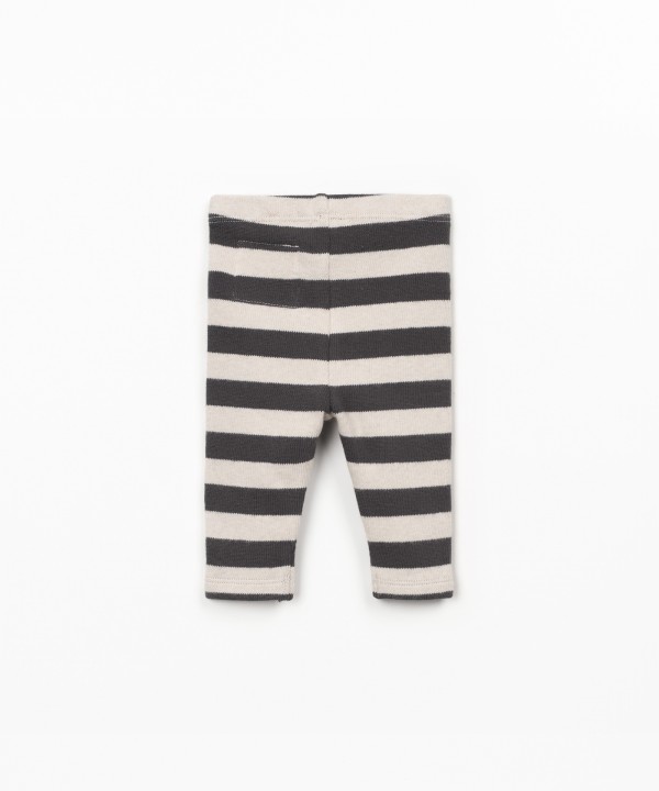 Leggings com padr�o de riscas