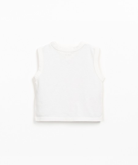 T-shirt sem mangas com mistura de fibras naturais e fibras recicladas