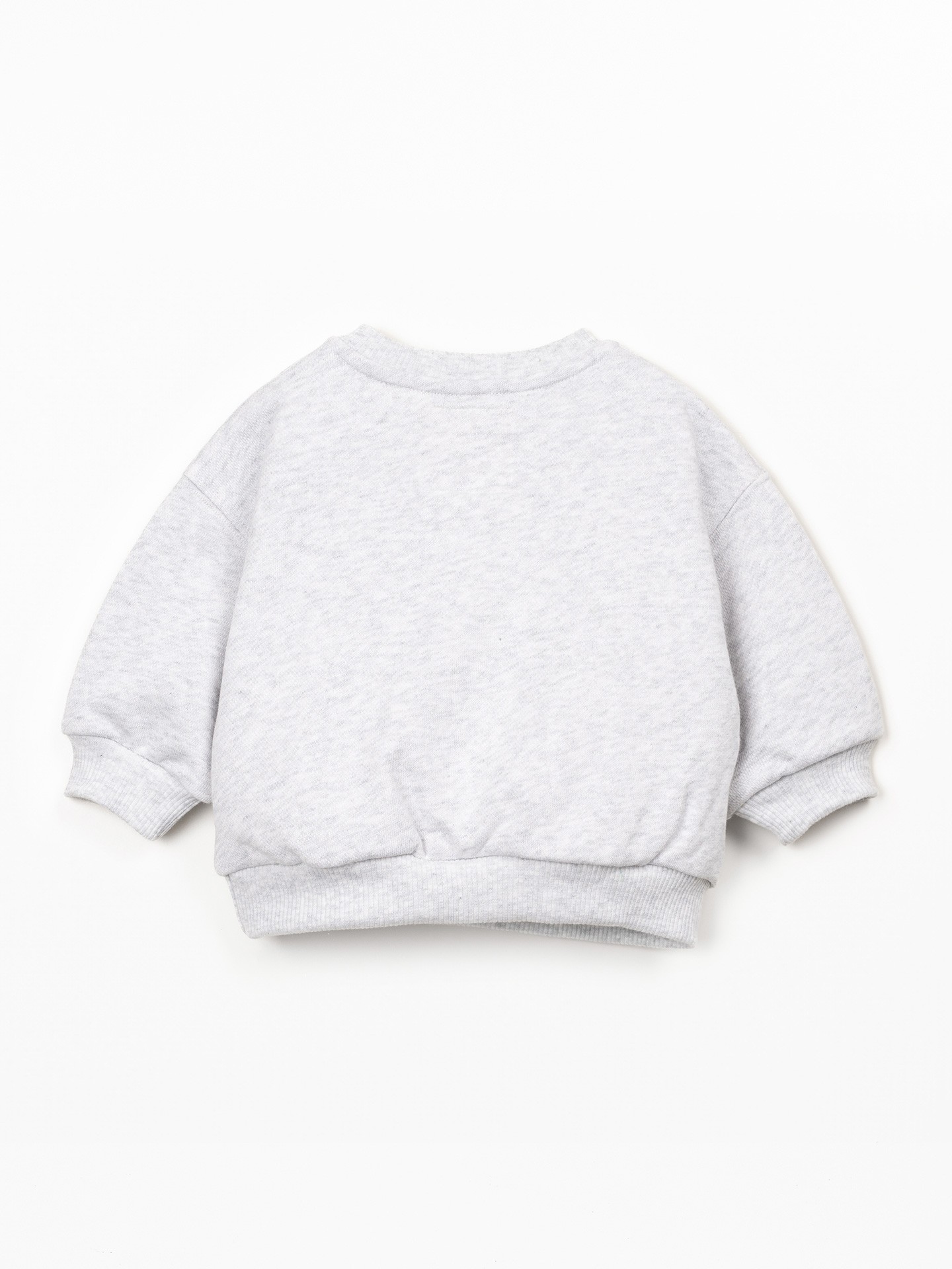 Knit sweater with natural fibers