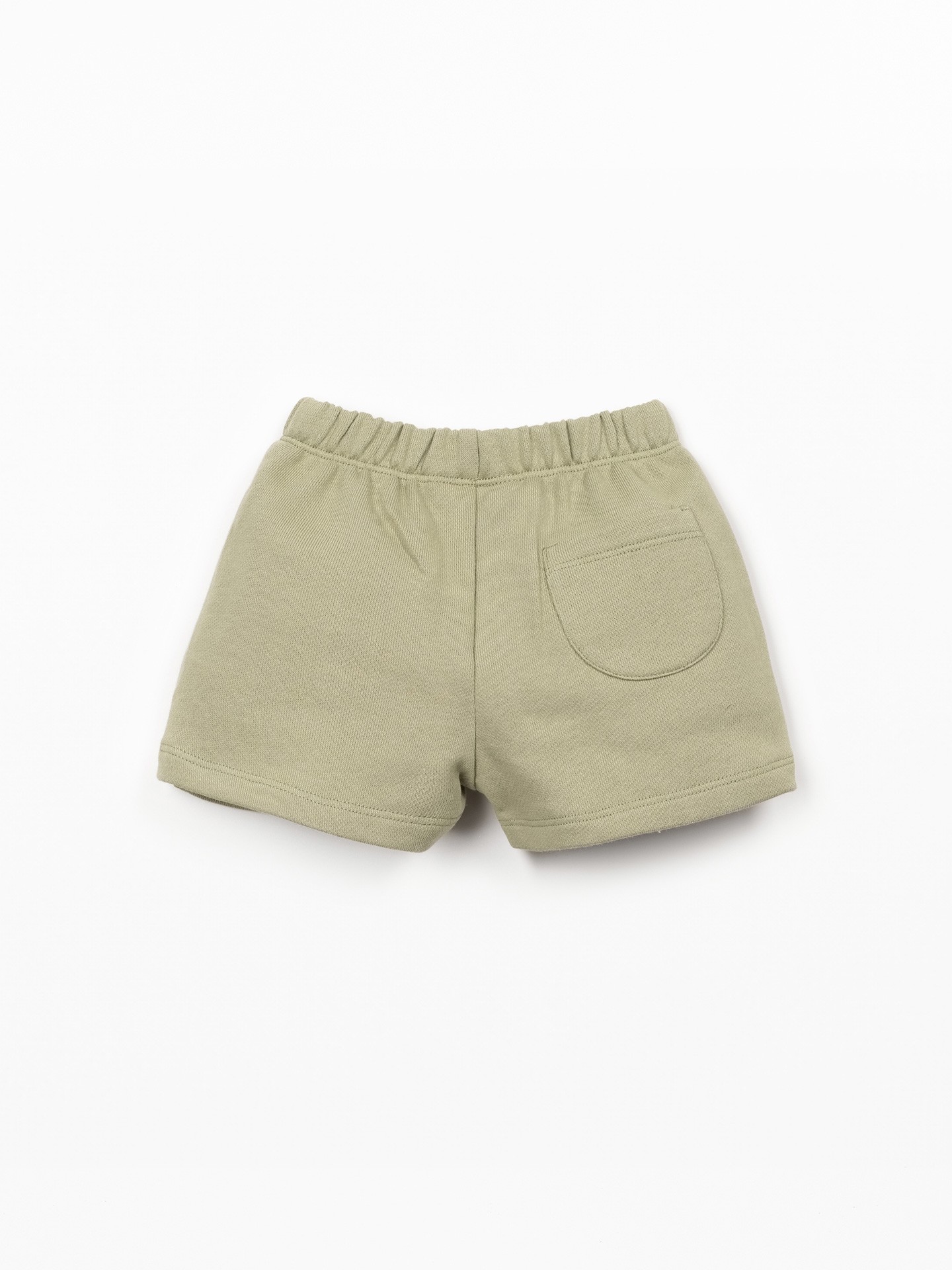 Shorts with elastic waistband