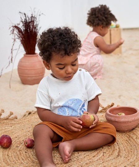 T-shirt with front print