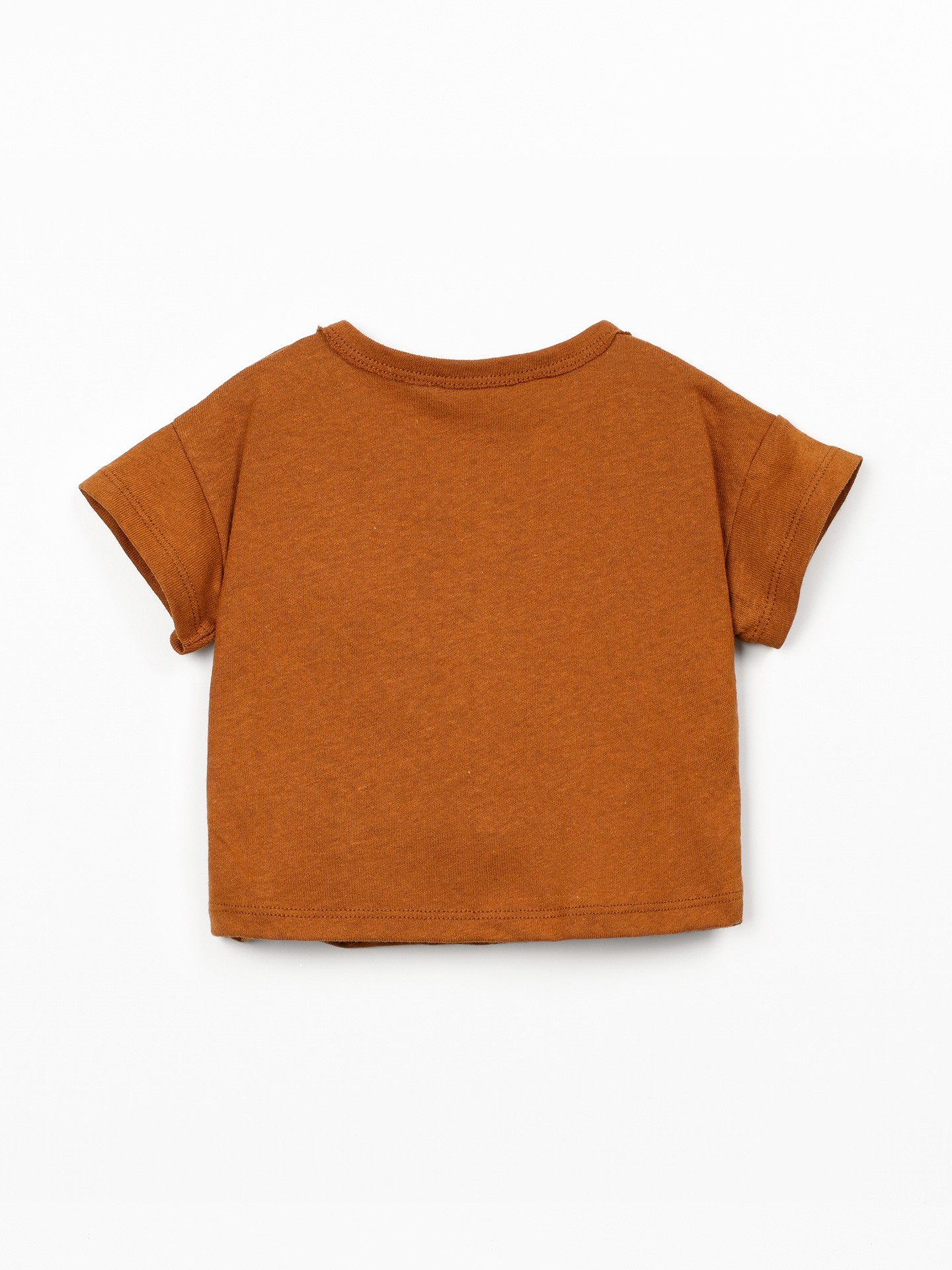 T-shirt com mistura de fibras naturais