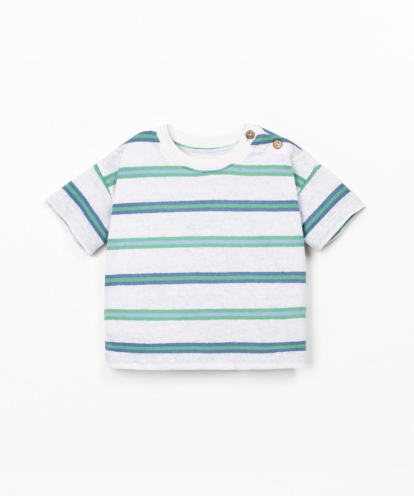 T-shirt com padr�o de riscas