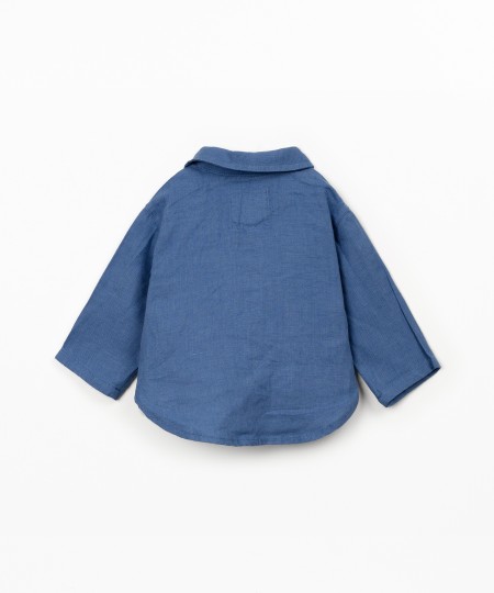 Camisa de tecido em linho