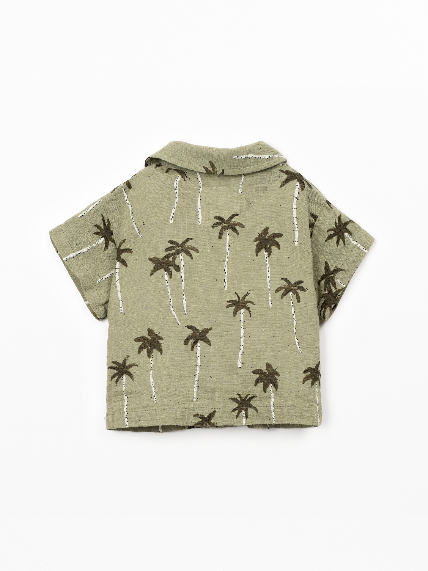 Camisa de algodão orgânico com estampado de palmeiras