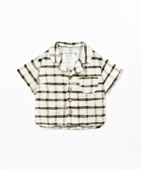 Camisa de teciso com fibras naturais
