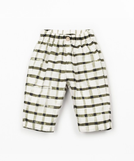 Fabric trousers with natural fibers