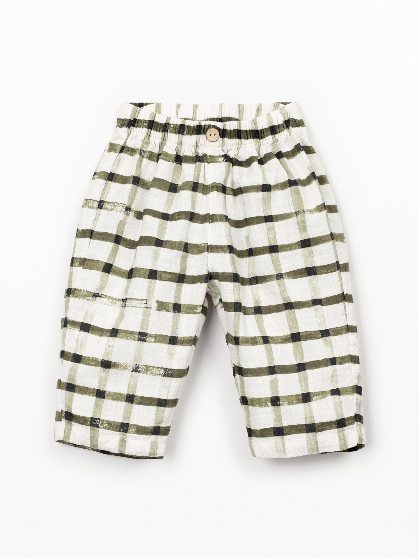 Fabric trousers with natural fibers