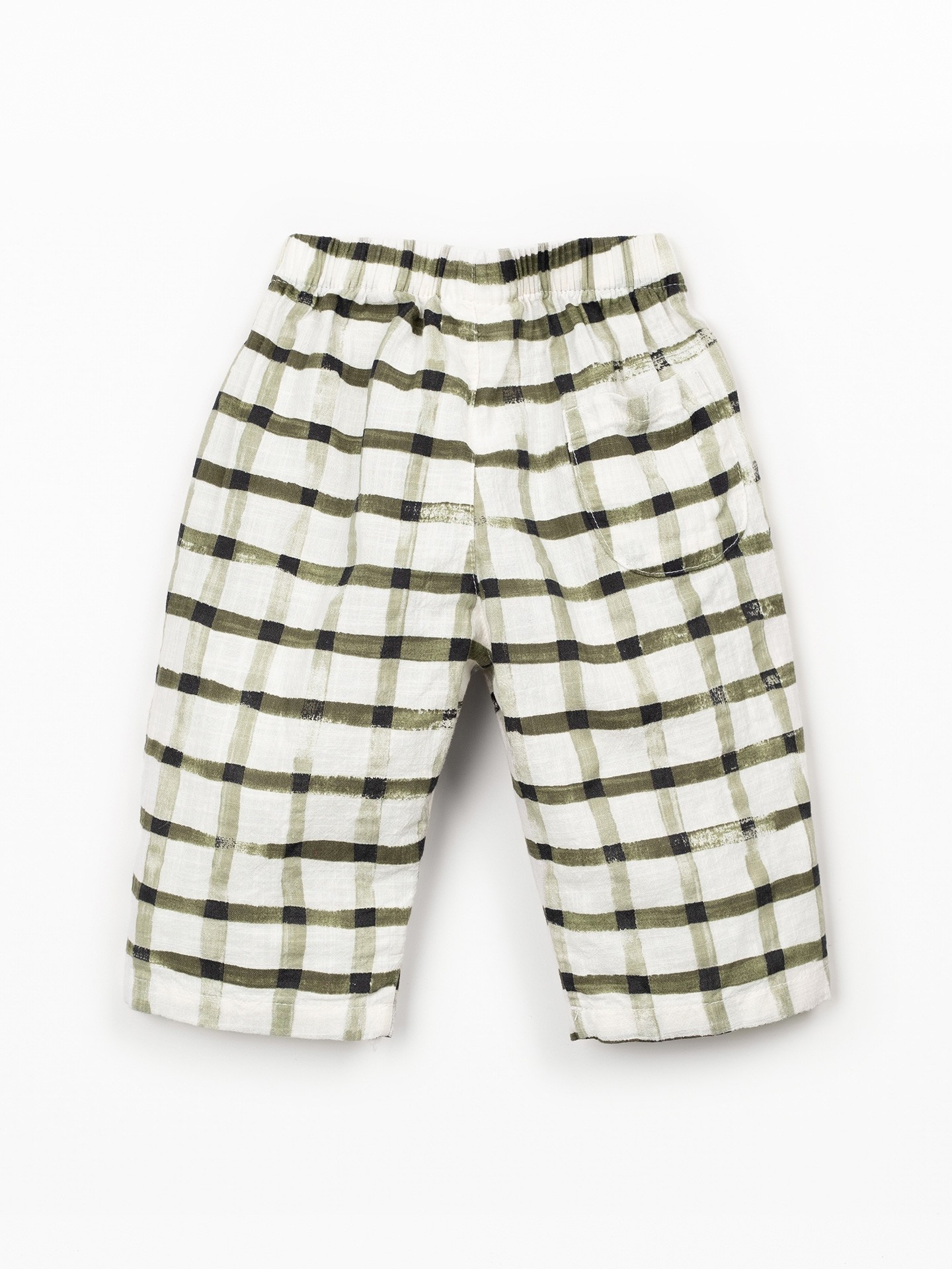 Fabric trousers with natural fibers