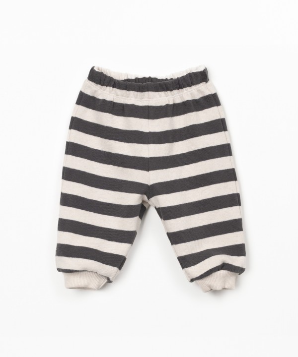 Leggings �s riscas com cinto el�stico