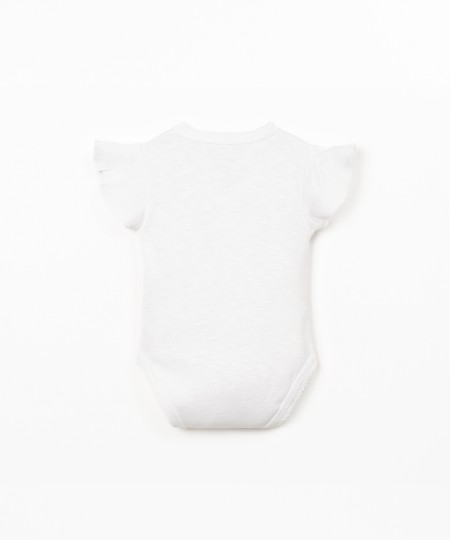 Organic cotton bodysuit with ruffle insert on the sleeve