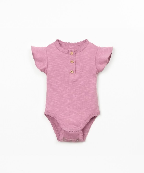 Body em algod�o org�nico com encaise de folho na manga