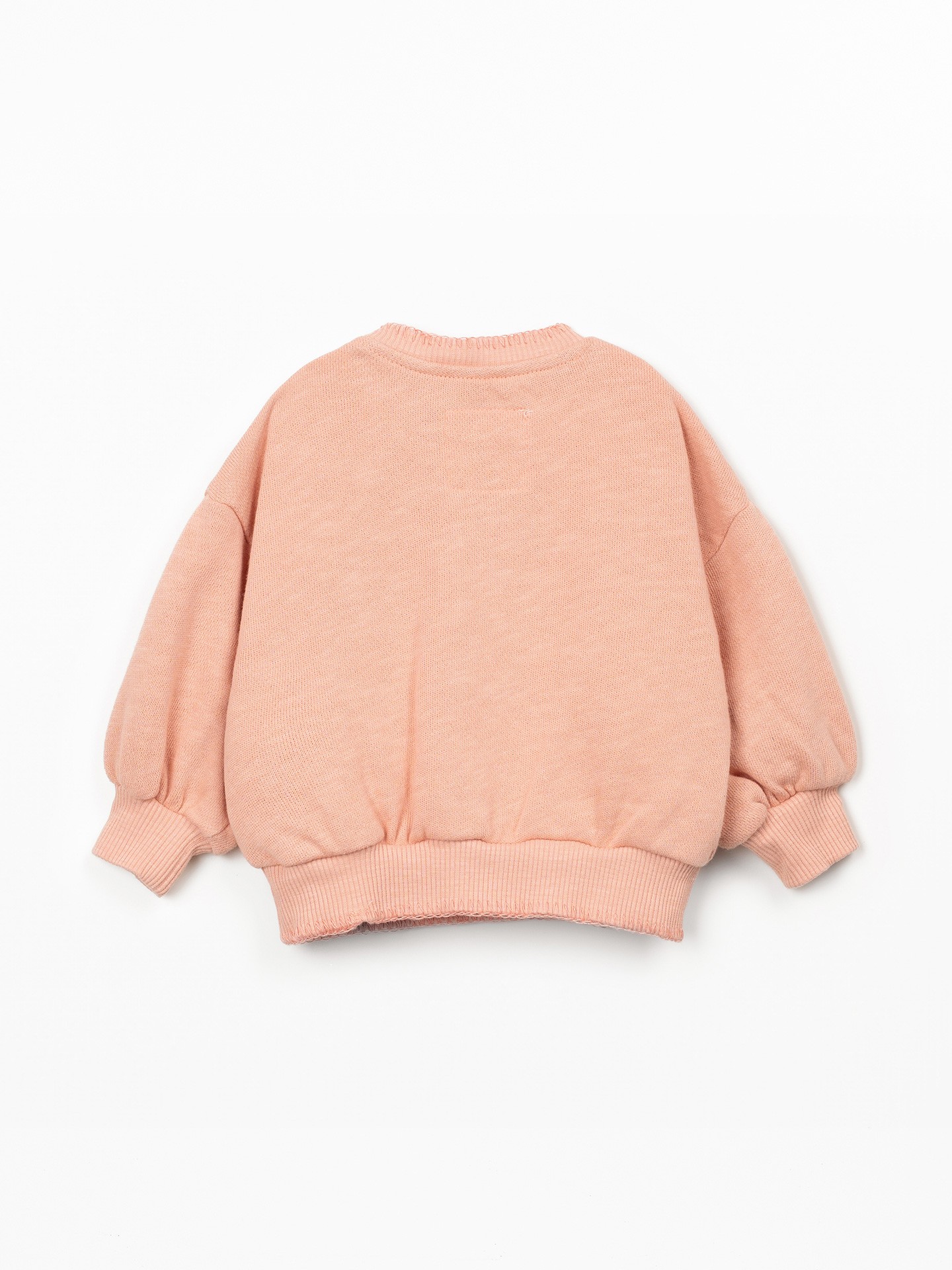 Sweater with a blend of natural fibers