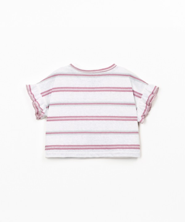 T-shirt em fibras naturais com padr�o de riscas
