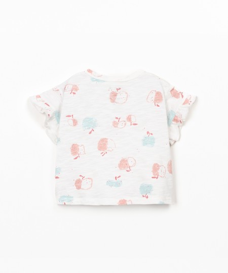 T-shirt avec empiècement à volants sur la manche