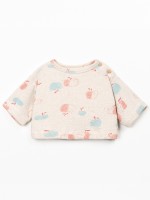 Sweater with apple print