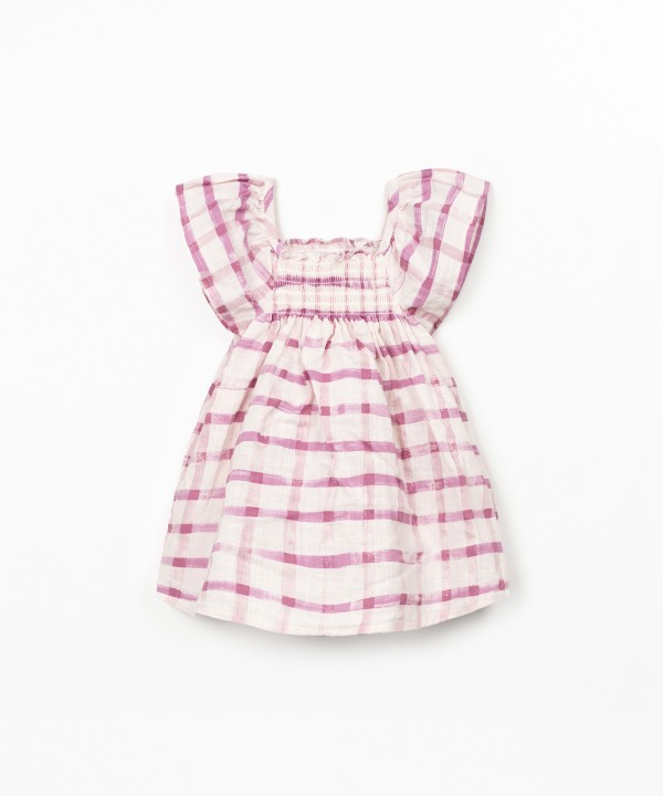 Vestido de tecido em fibras naturais