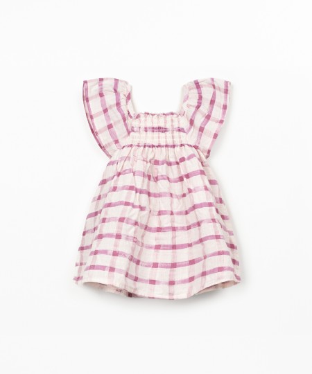 Vestido de tecido em fibras naturais