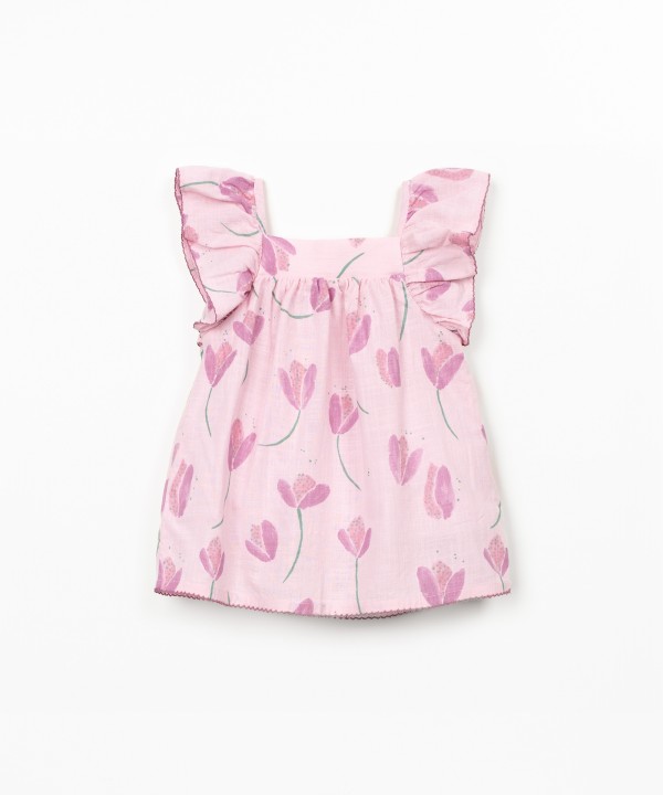 Vestido de tecido com estampado de tulipas