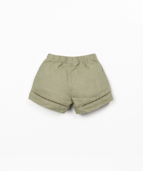 Linen shorts with lace detail