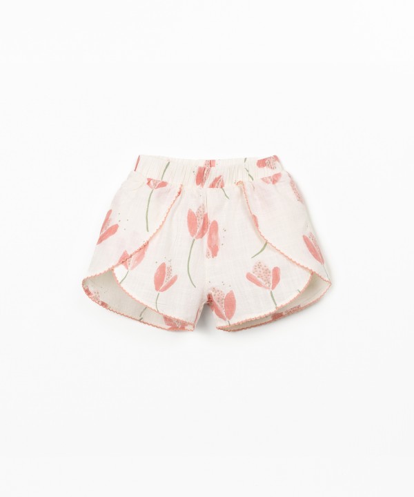 Fabric shorts with side inserts
